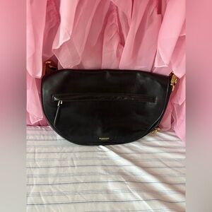 🖤Burberry Leather Crossbody - Black🖤